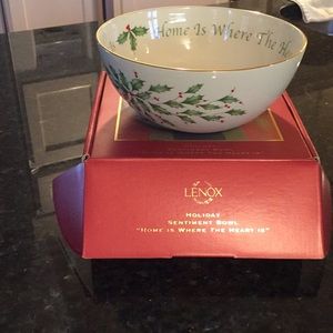 Lenox holiday bowl